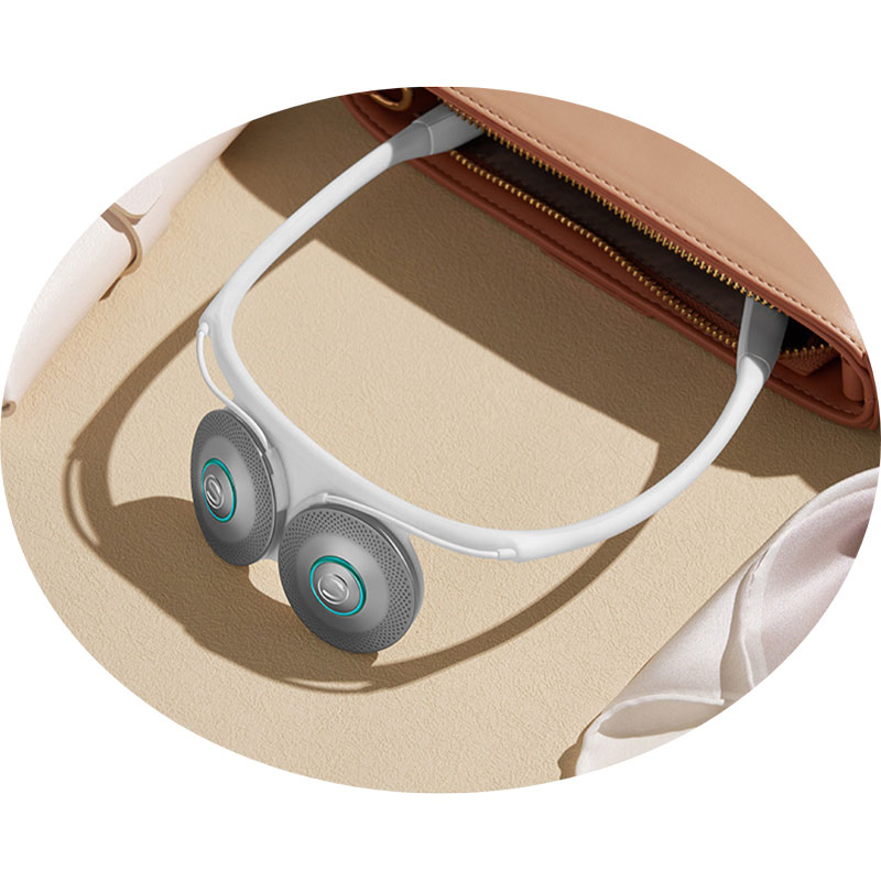 SKG neck massager allows you to enjoy professional massage anytime, anywhere